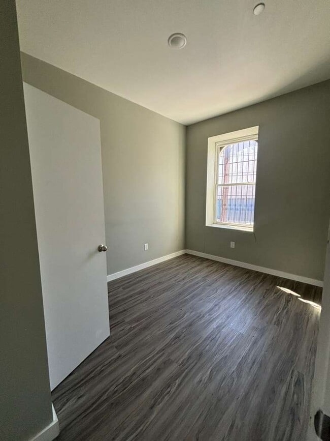 98 Clinton Ave 101B - 88 Clinton Ave