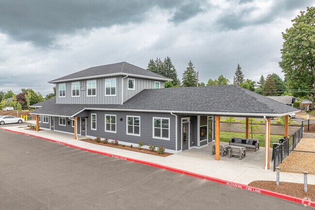 Leasing Center - Verda Crossing