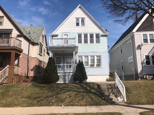 3352 N. Richards Street - 3 Bedroom Upper - 3352 N. Richards Street - 3 Bedroom Upper