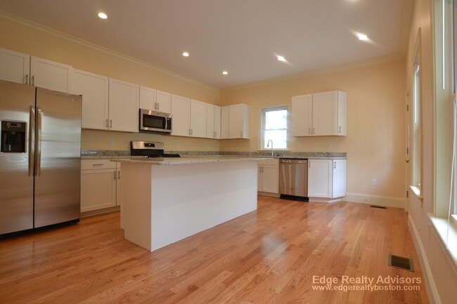 Photo - 130 Bigelow St Townhome