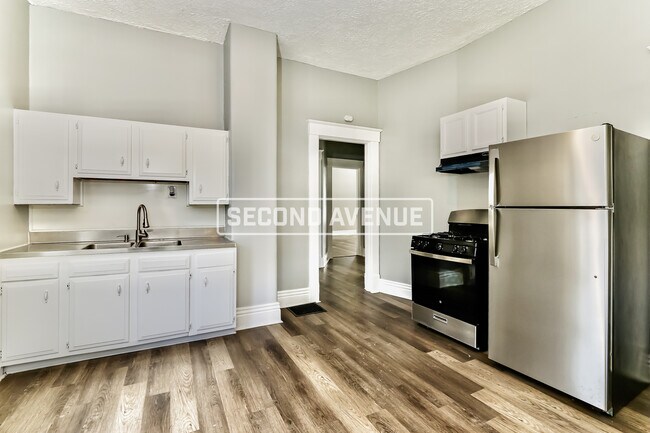 732 Southwestern Pkwy - 732 Southwestern Pkwy House