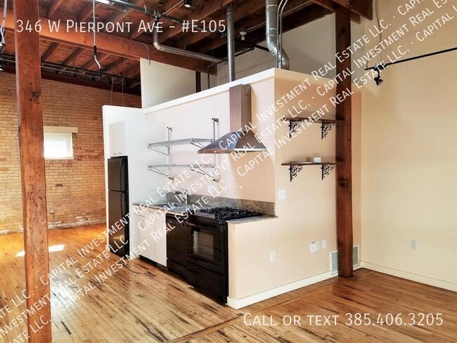 Photo - 346 Pierpont Ave