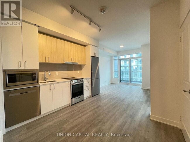 Photo - 50 Upper Mall Wy Unit 1403