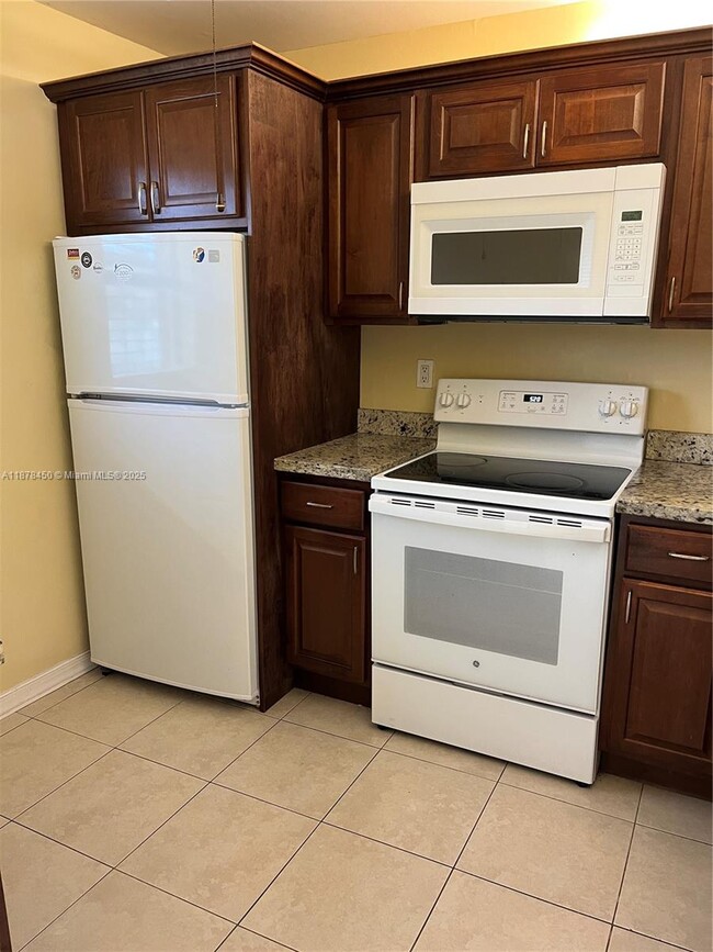 Photo - 10401 NW 11th St Unit 106