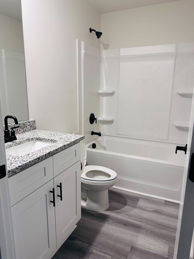 Photo - Modern 3BR / 2.5BA Townhome in a Prime Location – Washer/Dryer Included