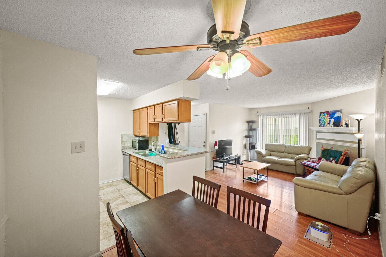 Photo - 2120 El Paseo St