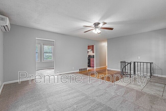Photo - 2727 S Vermont Ave
