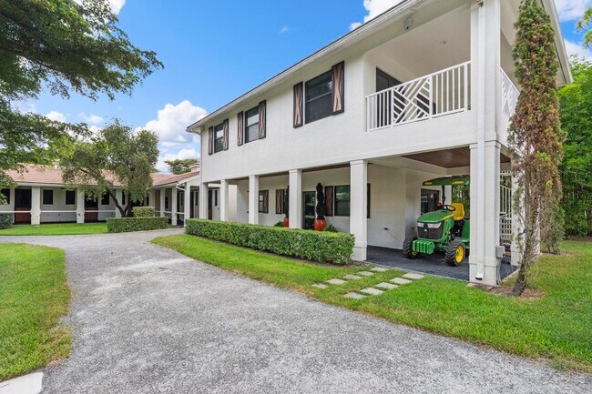 Photo - 14492 Equestrian Way