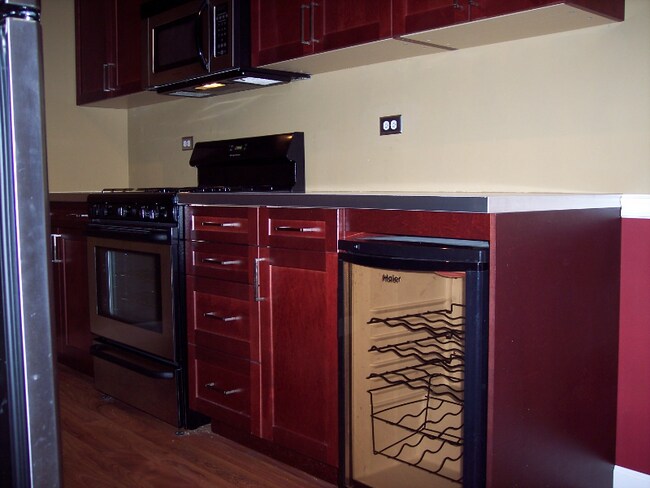 Photo - 21W 581-581 North Ave Unit 65