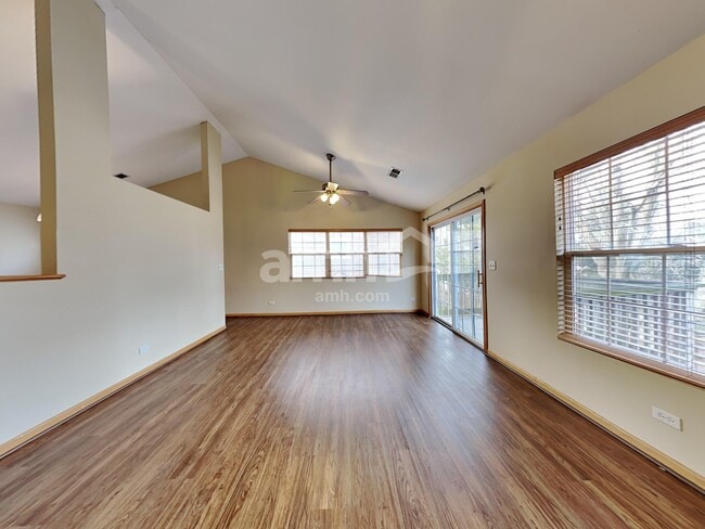 Photo - 1057 Sheridan Cir