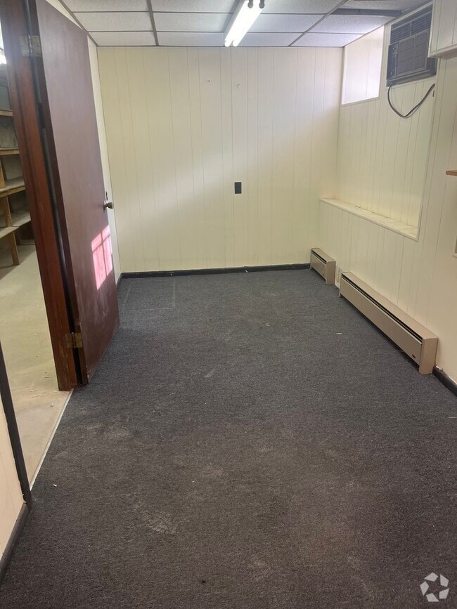 Building Photo - Partners II - 2555 Alder Street Unit SHOP/OFFICE - COMMERCIAL Rental