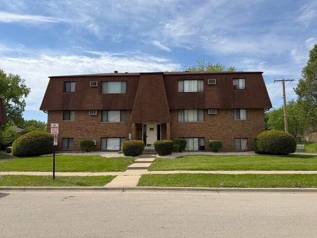 Building Photo - 1465 Abbott Dr Unit BE