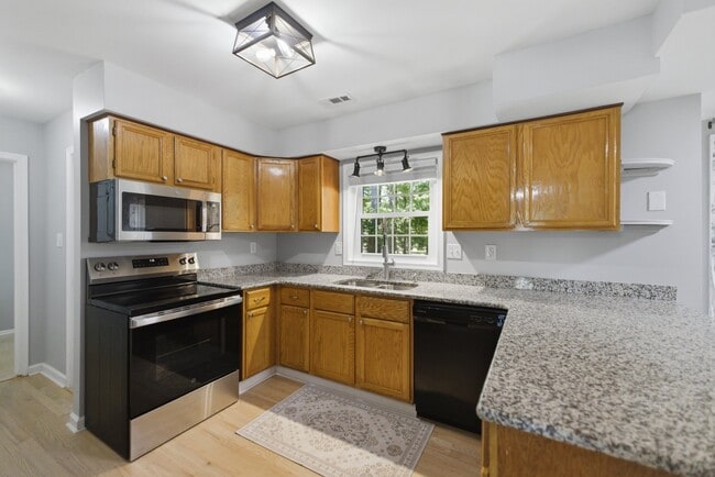 Photo - 6111 Bison Ct