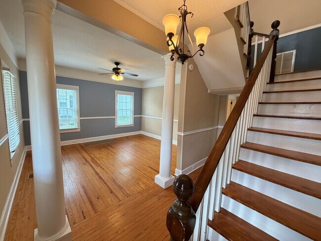 Photo - Charming & Spacious 3-Bedroom Home with a Large Fenced Yard!