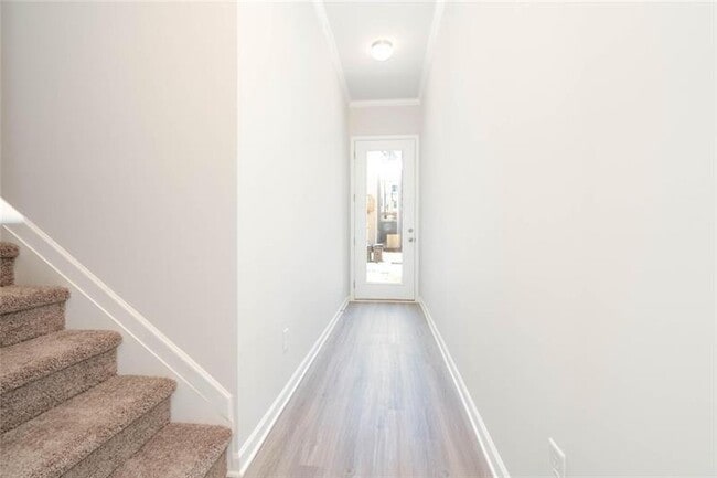 Photo - 625 Everett Ln