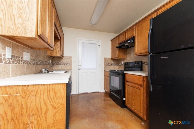 Photo - 211 W Arlo Rd