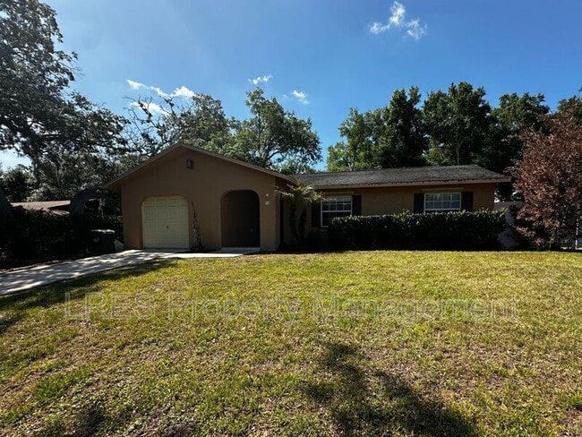 Photo - 910 Sycamore Ln