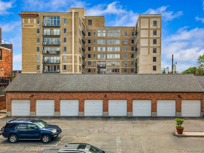 Photo - 78 Watson St Unit 8