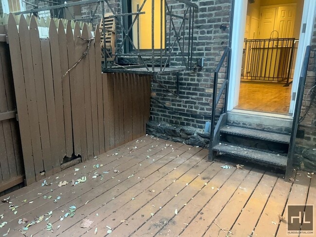 MOTT STREET