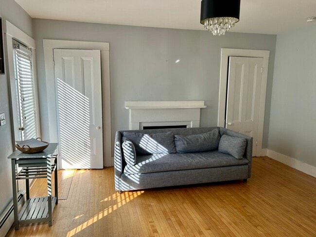 Photo - 28 Langdon St Unit Apt 3