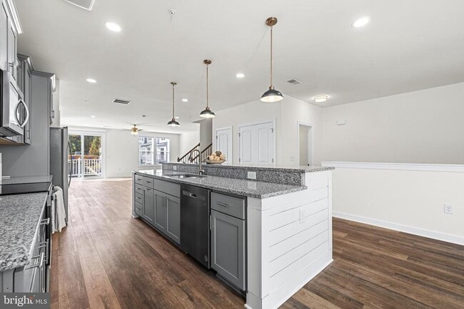 Photo - 900 Gilbert Rd Unit 3616A