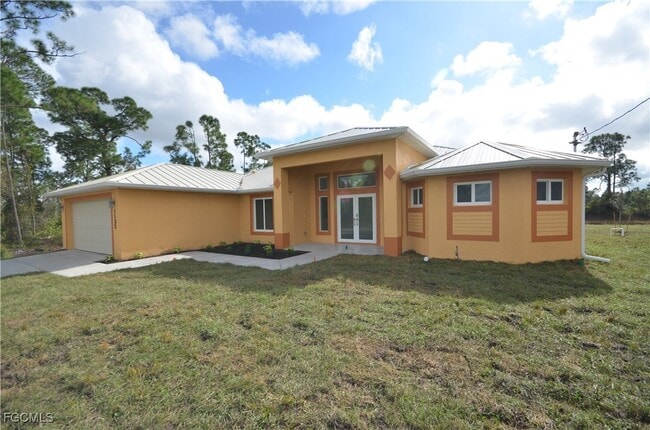 Photo - 1132 Edelweiss St E Casa
