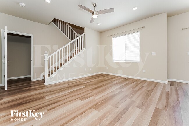 Photo - 1902 Villageview Ln