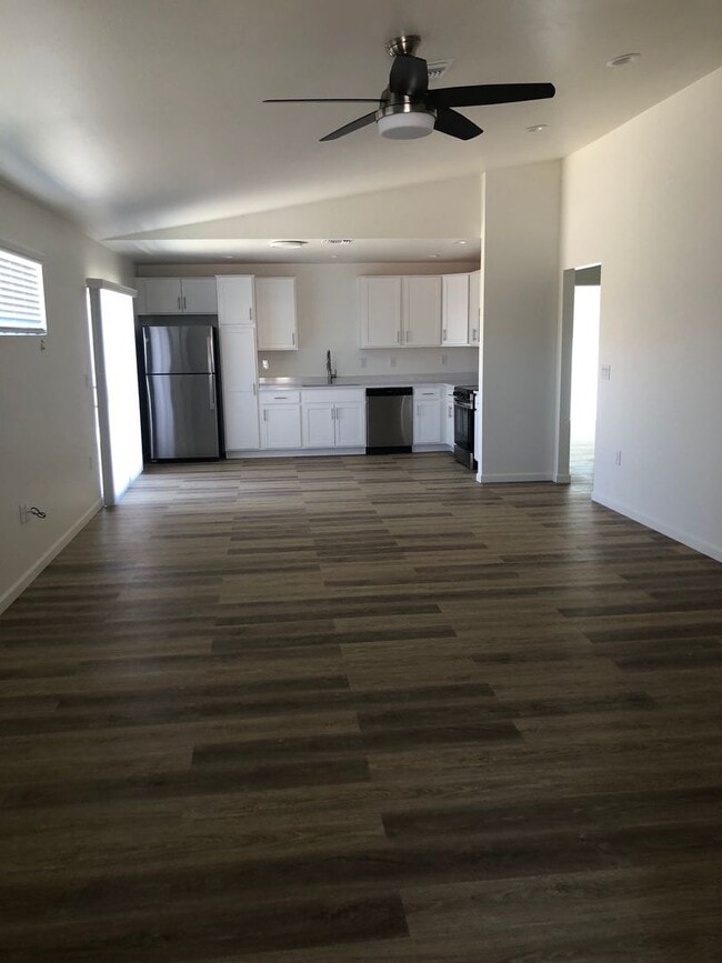 Photo - 2405 South Dr