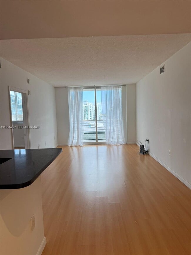 Photo - 18800 NE 29th Ave Unit 1008