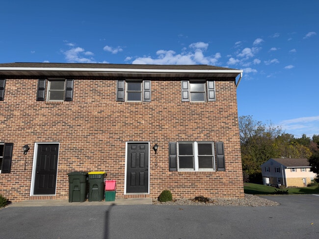 Photo - 1520 N Reading Rd