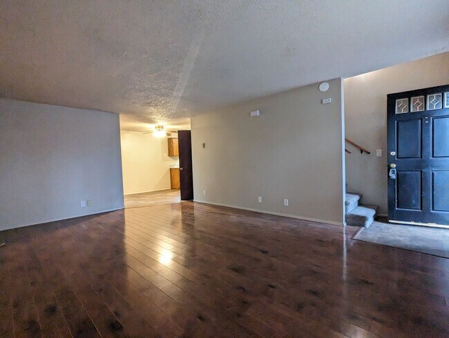 Photo - Great 2-Story, 2-Bedroom, 1.5-Bath Duplex ...