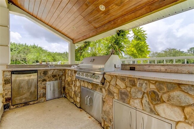 Photo - 18605 Avenue Monaco