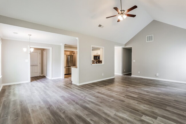 Photo - 126 Villa Rosa Ridge