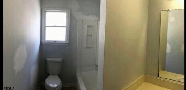 Photo - 325 N Ohio Ave