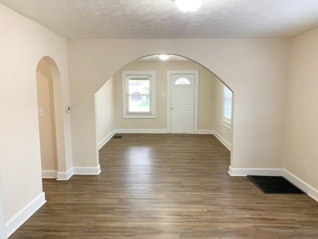 Photo - 480 S Luett Ave