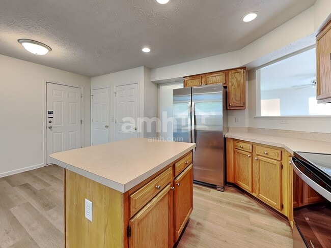 Photo - 7733 Black Squirrel Trl