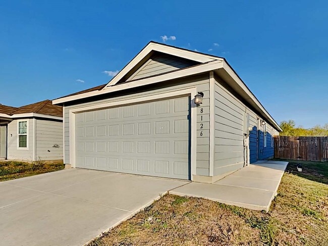 Building Photo - 8126 Serro Medina