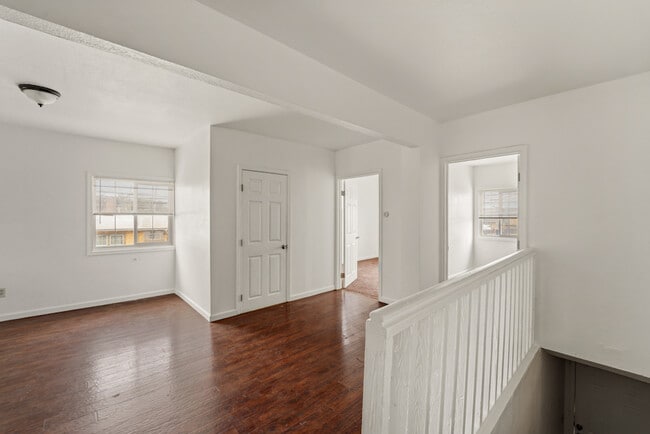 Photo - 402 Bissell Ave Unit 402