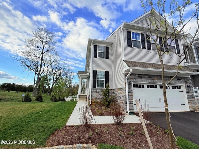 Photo - 2011 Wander Ln