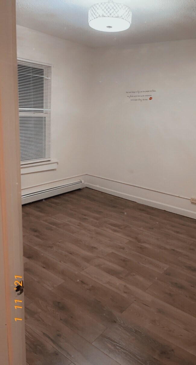 Bedroom - 160 Easton Ave Unit 2