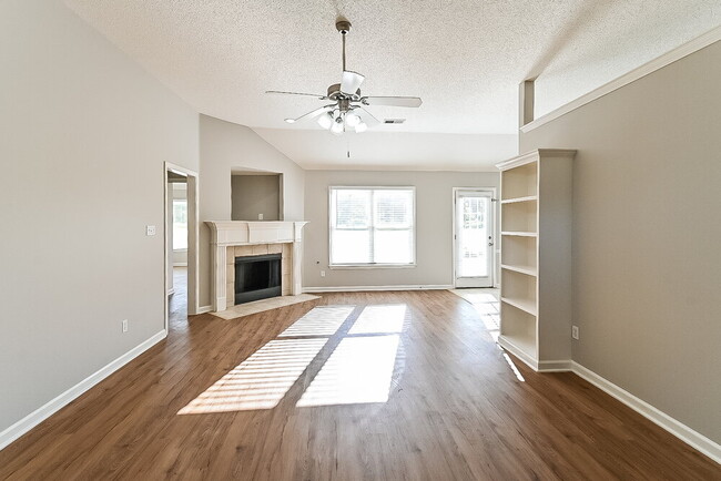 Photo - 6480 Cheyenne Dr