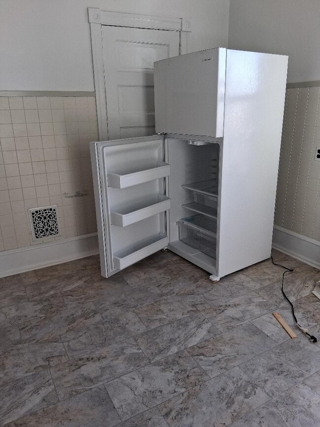 Photo - 17 W Madison Ave