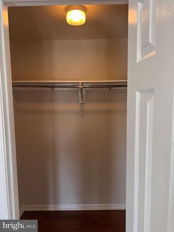 Photo - 2079 E Hagert St