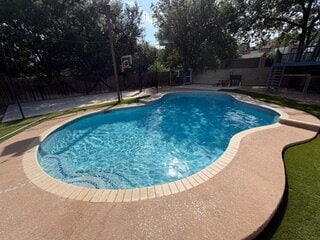 Photo - Beautiful 4 Bed/2 Bath with a Pool in the Heart of Castle Hills