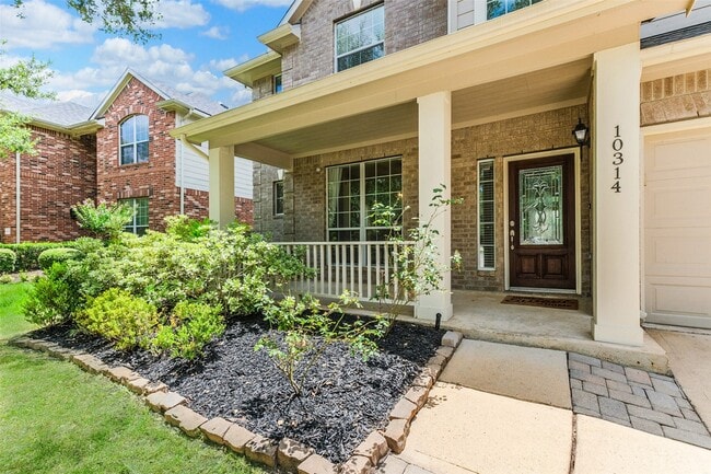 Photo - 10314 Five Oaks Crossing