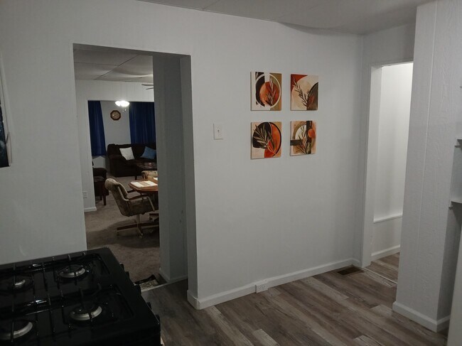 Photo - 2411 Spring St