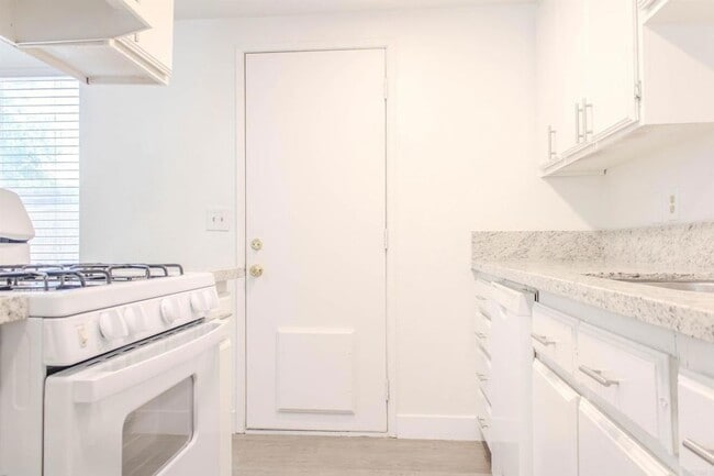12798 Kiowa Rd Unit 2