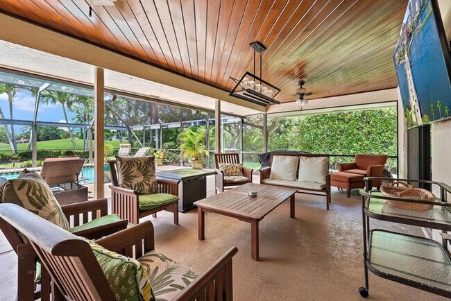 Photo - 16 Thurston Dr