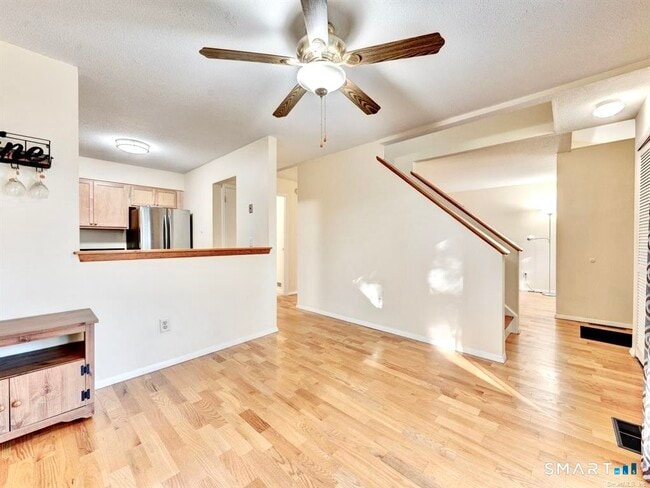 Photo - 122 Cottonwood Rd Unit 122