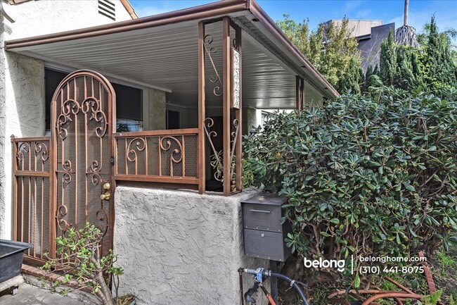 Photo - 8523 Alcott St